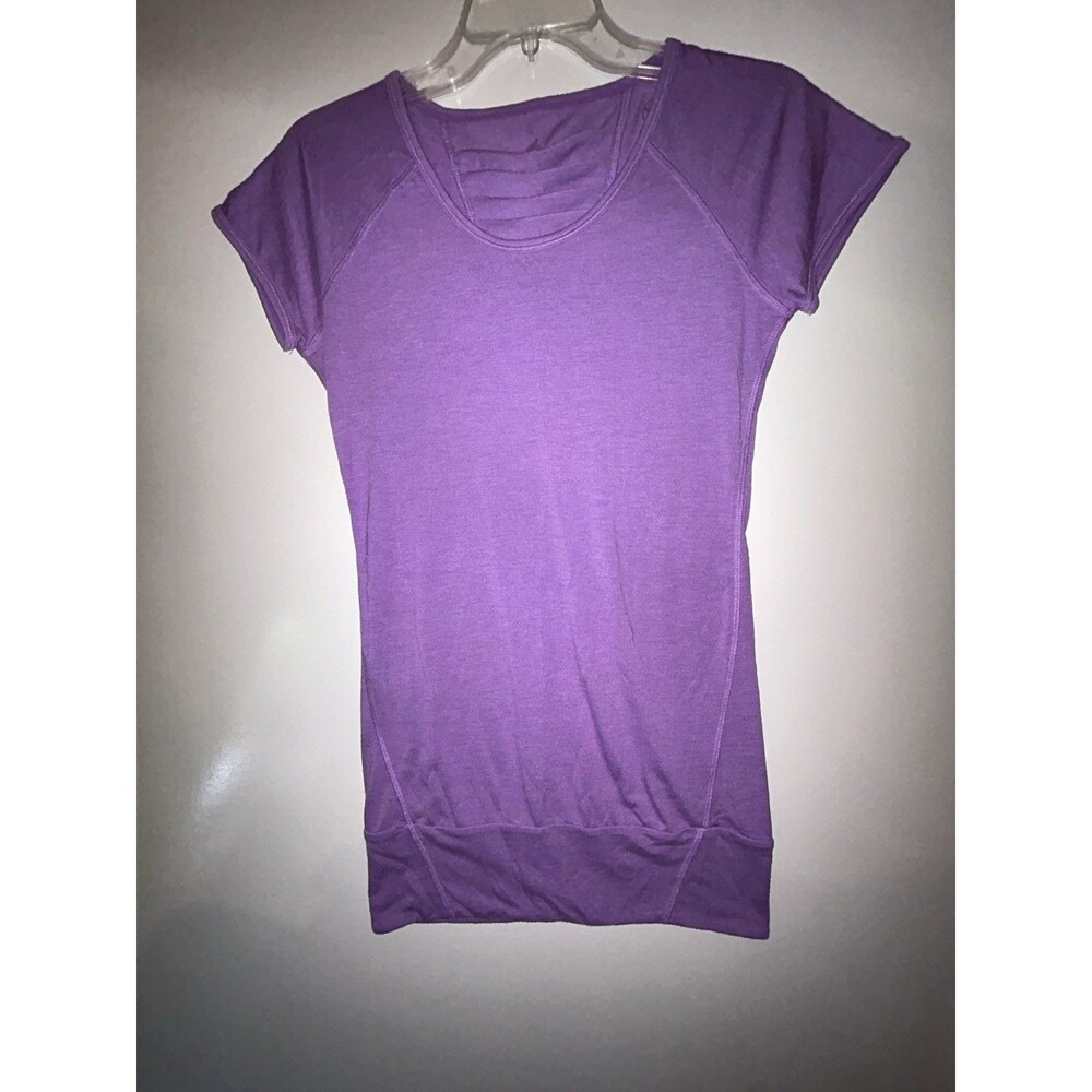 Gaiam Ladies Purple Yoga Top With Beautiful Back Pleats Sz XS